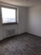 Lichtdurchflutetes Appartement mit atemberaubendem Blick über Kassel! - Wohnbereich mit Balkonzugang und herrlicher Aussicht
